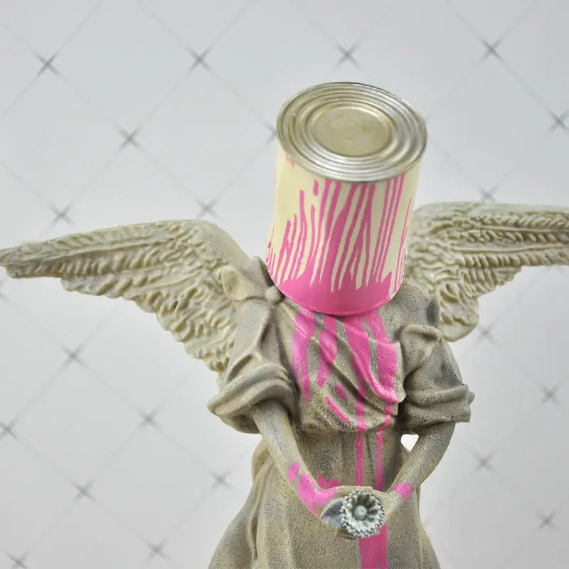 Banksy Top Street Art Figurine - Resin Art Pouring review and price